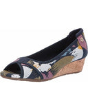 Women's Corner Wedge Pump